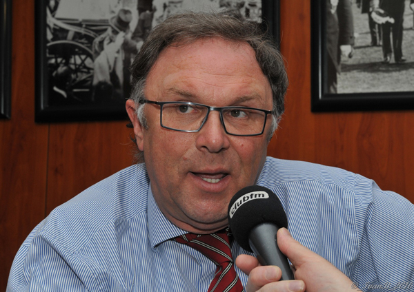 10 03 09 interview paul vandenbosch 14