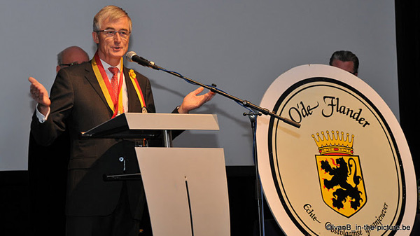 horeca expo 2011 2 geert bourgeois pancarte