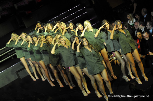 miss belgie carre groet pancarte
