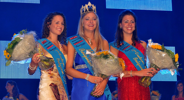miss coast 2011 finale podium pancarte