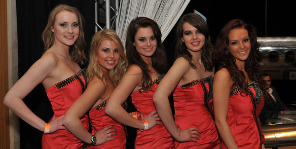 nacht van exclusief 2012 hostessen pancarte