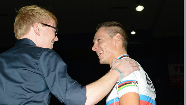 12 11 20 gentse zesdaagse 2012 dag 1 born crain philippe gilbert pancarte