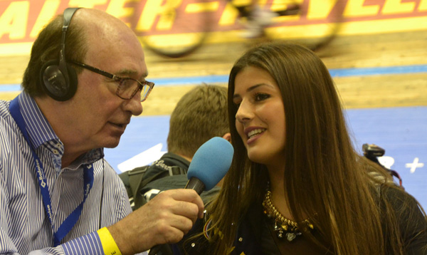 gentse zesdaagse 2013 dag 6 adelina berisha miss benelux 2013 pancarte