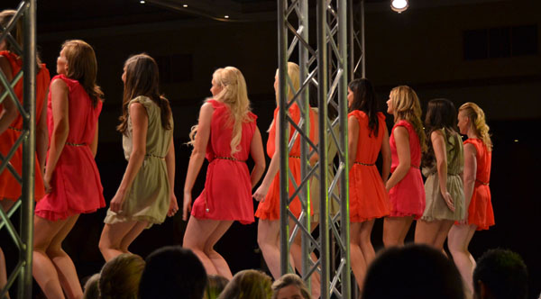 miss style belgium 2013 finale zicht podium pancarte