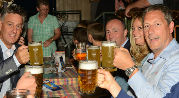 13 07 12 witte paard 2013 pancarte 10